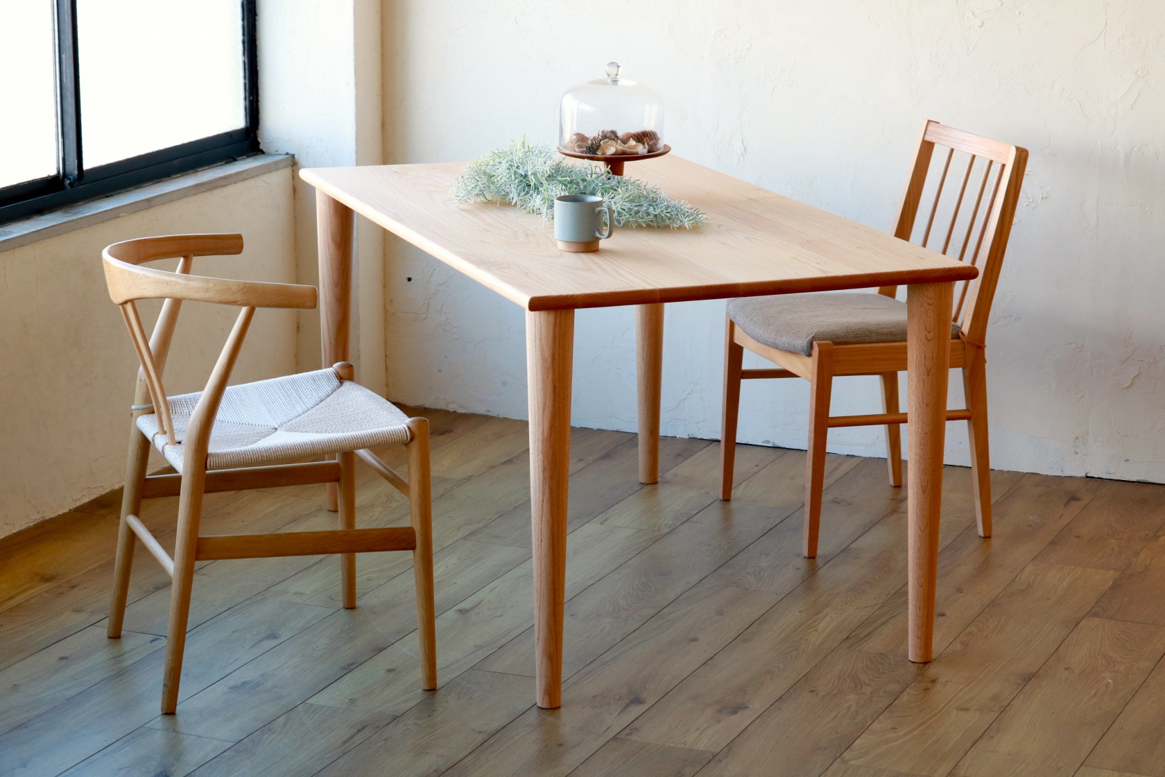 Dining Table -071